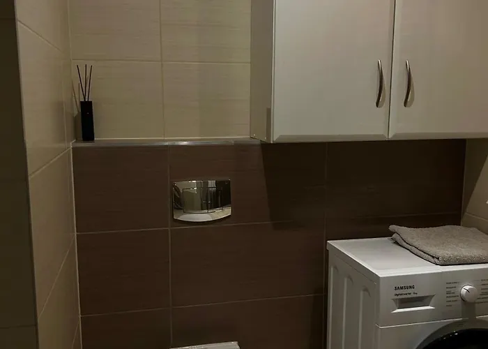 Black Pearl Promenada Apartment